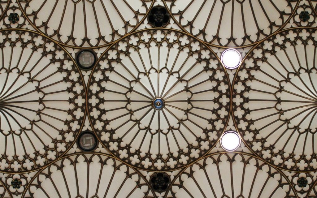 22 Reasons To Look Up: Breathtaking Vaults And Ceilings